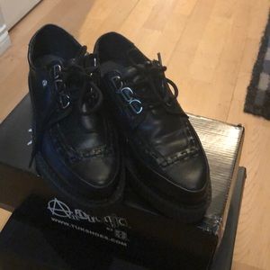 Creepers T.U.K color Black US 5 (US Women 7)